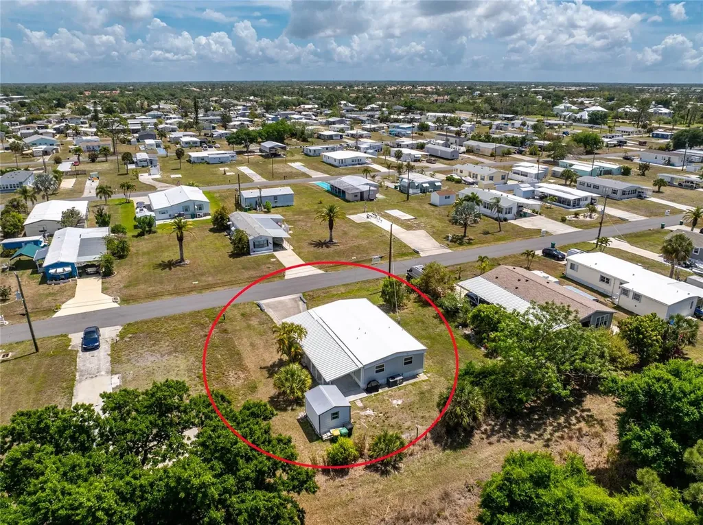 258 Via De Luna Englewood FL 34224