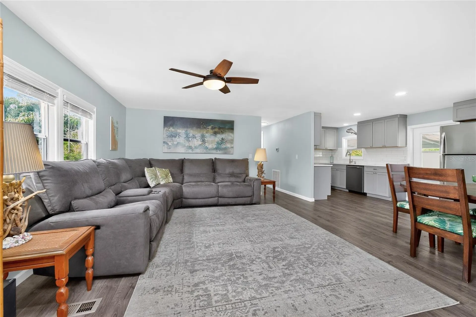 258 Via De Luna Englewood FL 34224