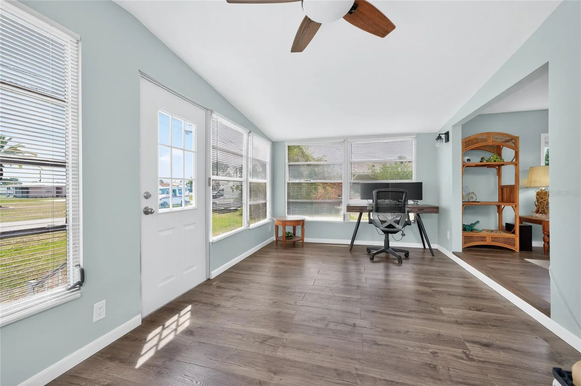 258 Via De Luna Englewood FL 34224