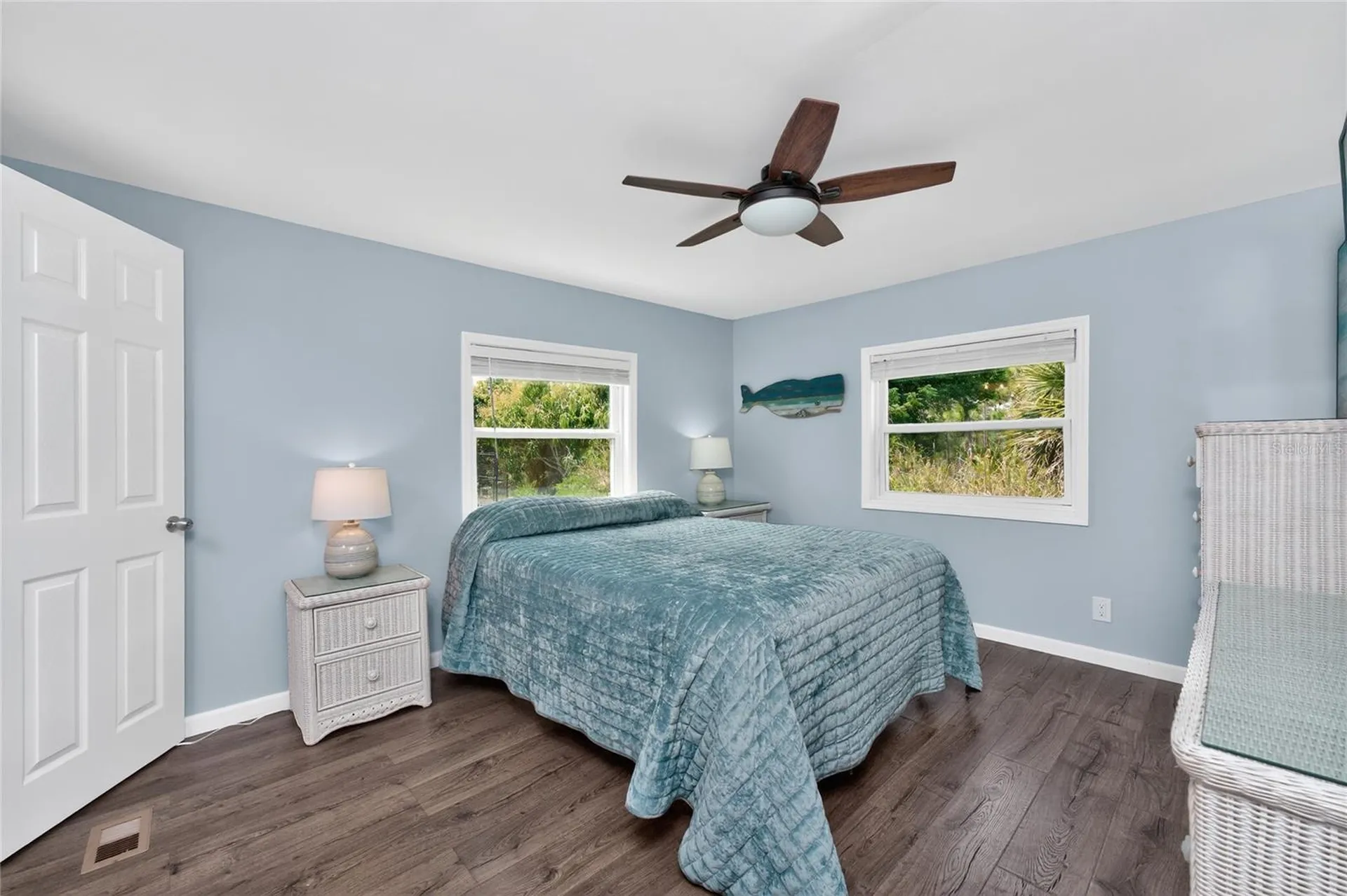 258 Via De Luna Englewood FL 34224