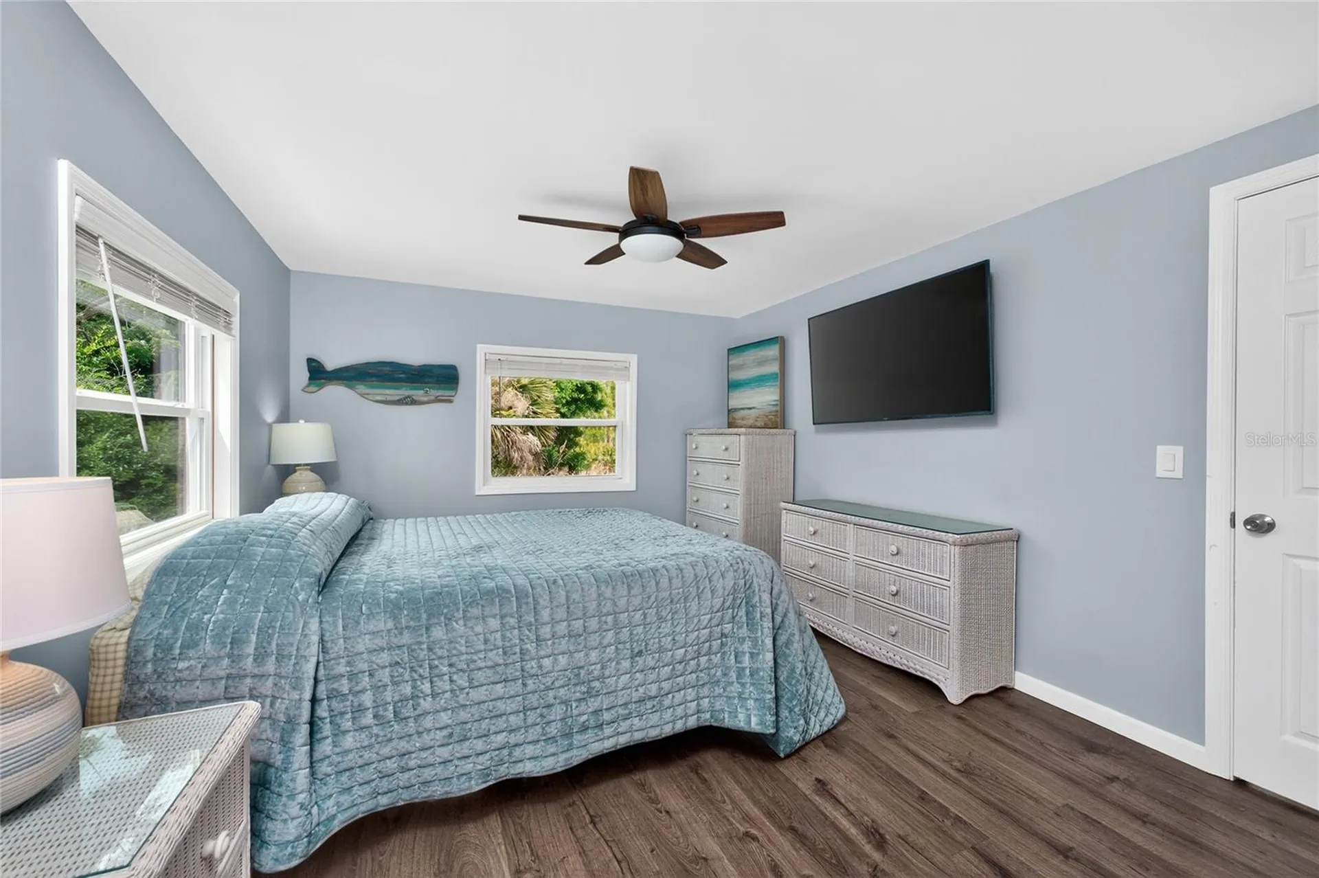 258 Via De Luna Englewood FL 34224