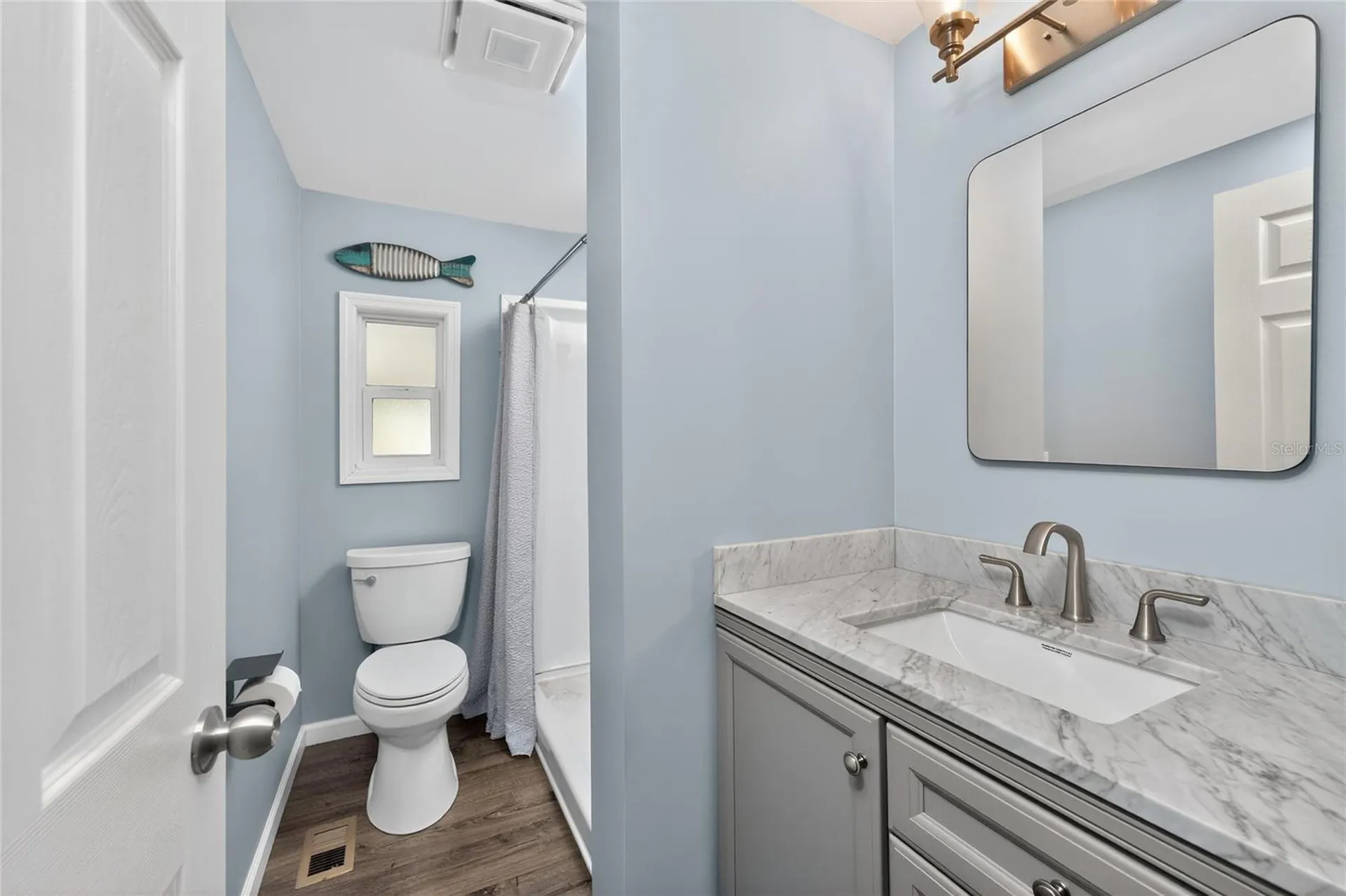 258 Via De Luna Englewood FL 34224
