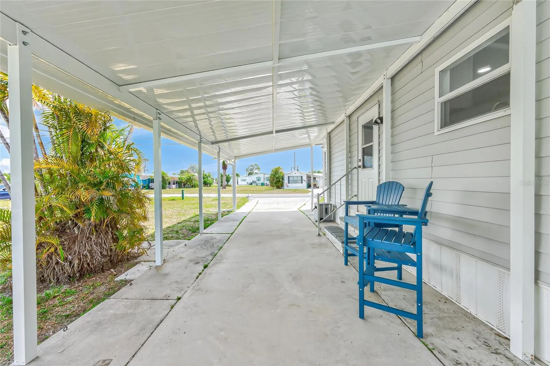 258 Via De Luna Englewood FL 34224
