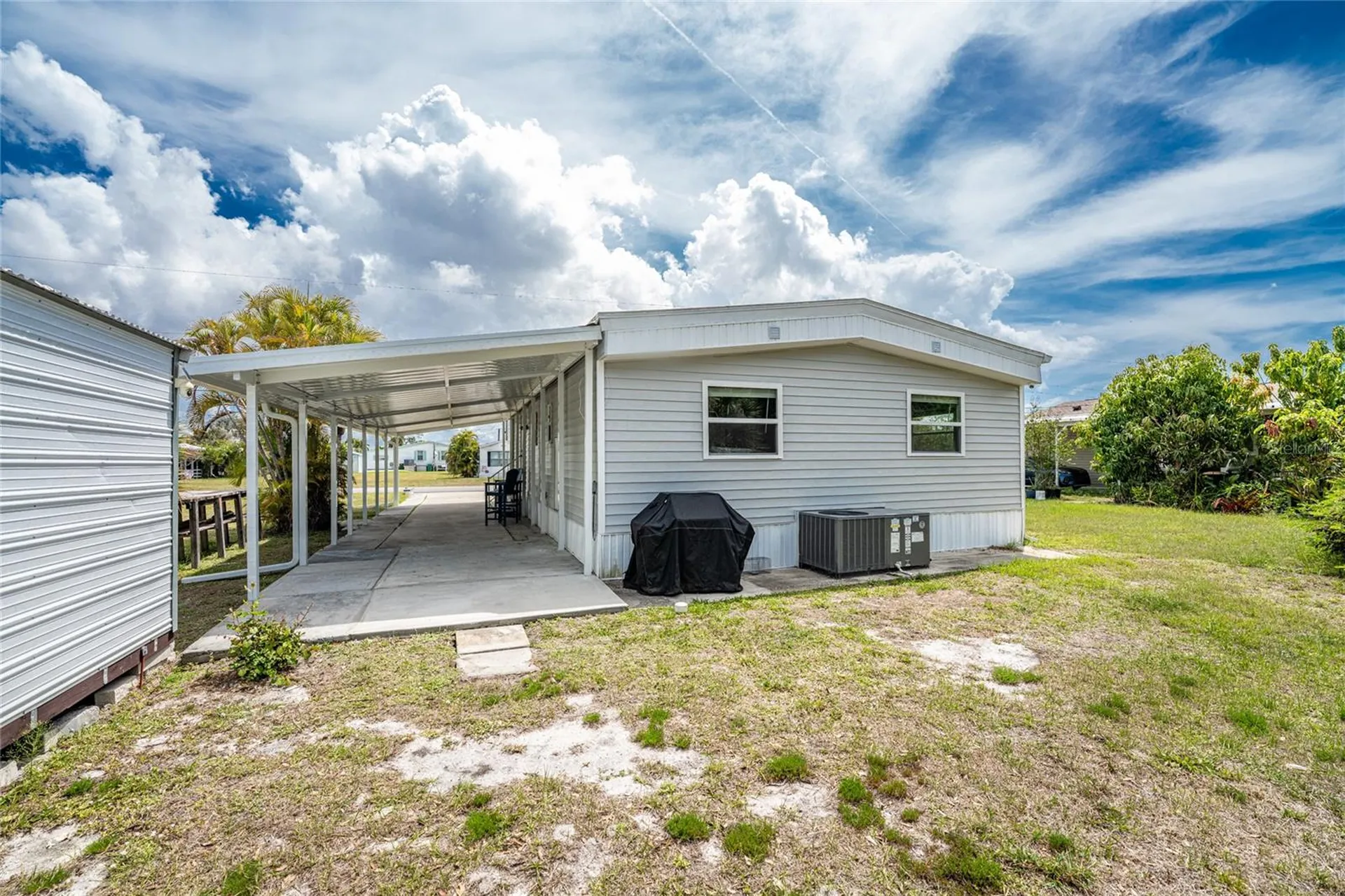 258 Via De Luna Englewood FL 34224