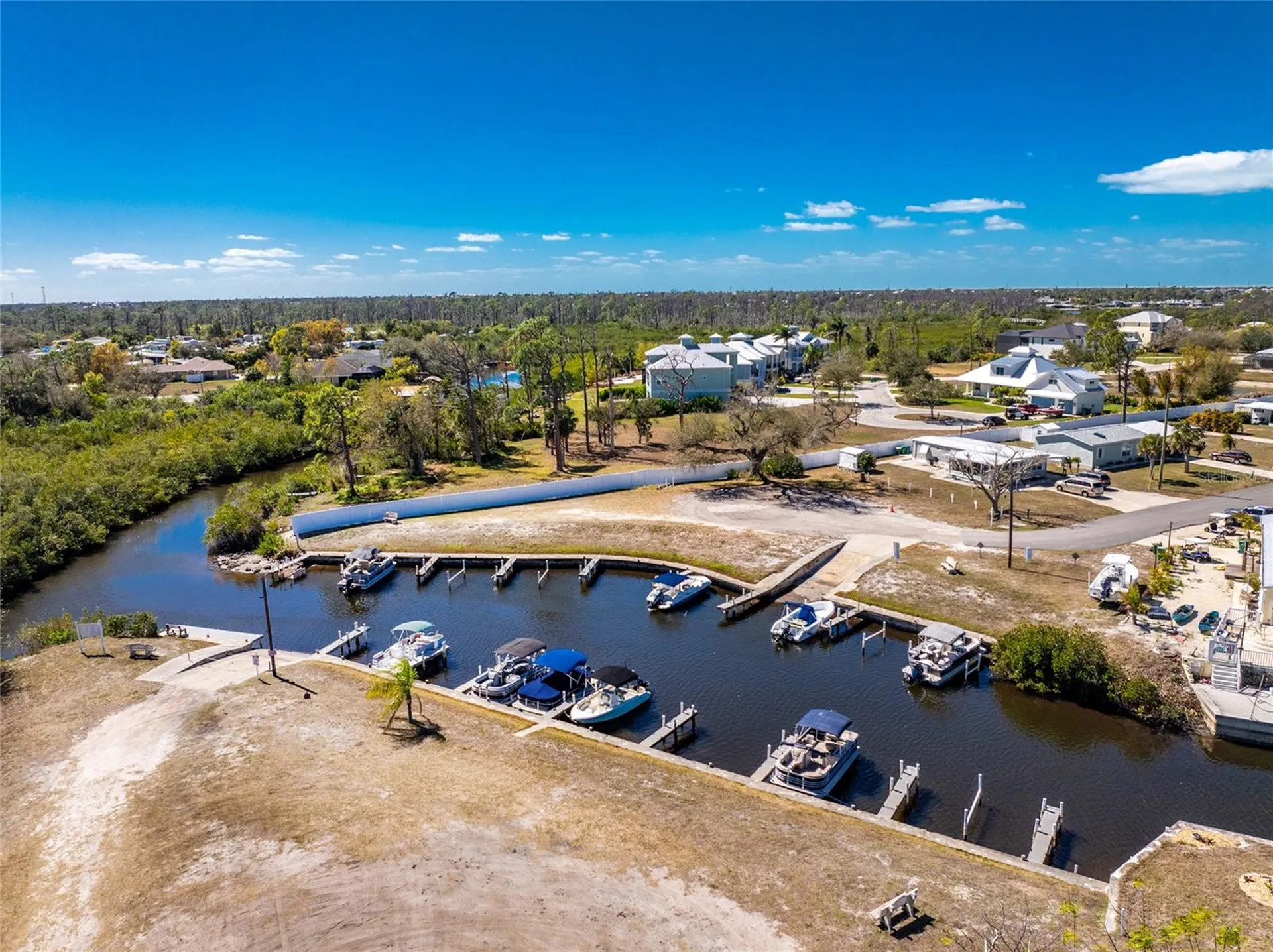 258 Via De Luna Englewood FL 34224