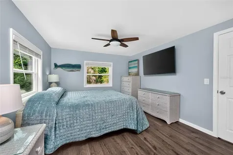 258 Via De Luna Englewood FL 34224
