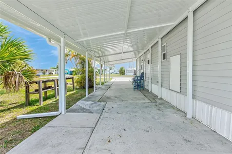 258 Via De Luna Englewood FL 34224