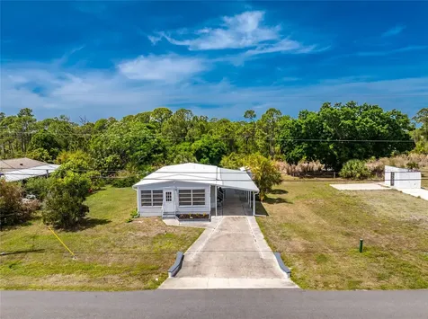 258 Via De Luna Englewood FL 34224