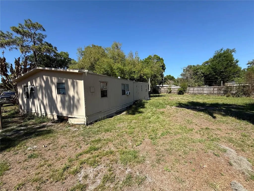 6234 Pinewood Village Circle E Lakeland FL 33811