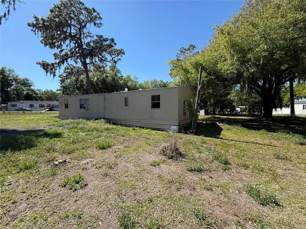 6234 Pinewood Village Circle E Lakeland FL 33811