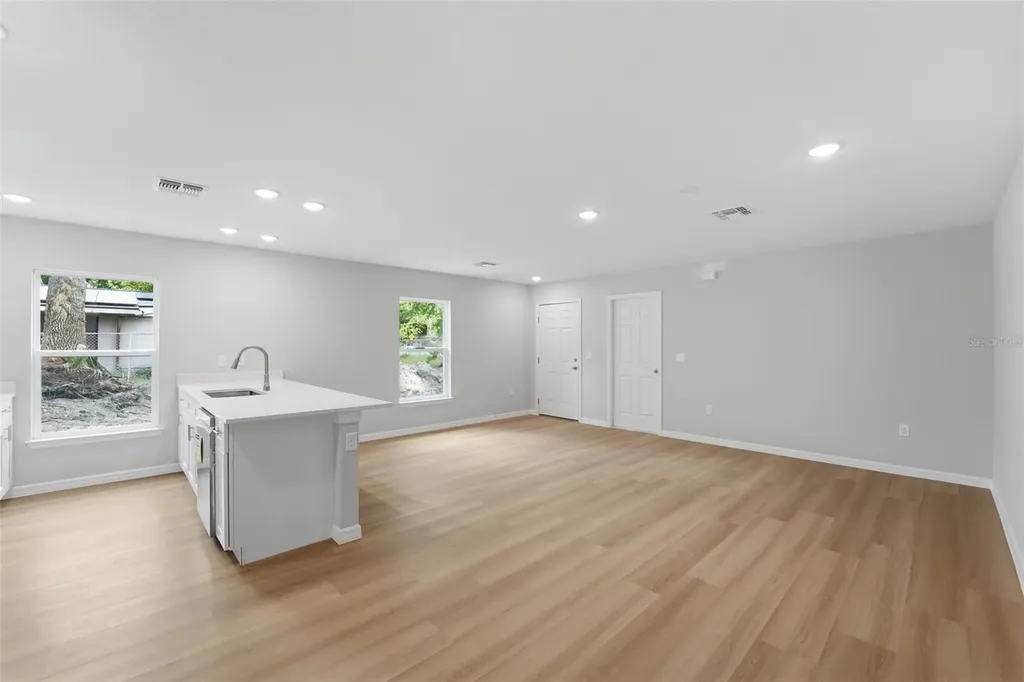 2107 Suanee Avenue Eustis FL 32726