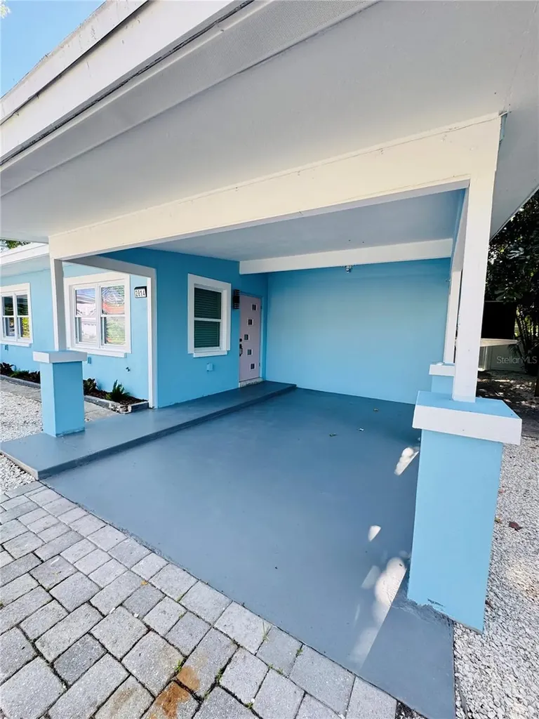 2812 Miriam Street S Gulfport FL 33711