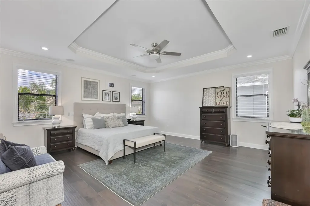 3609 W San Luis Street Tampa FL 33629