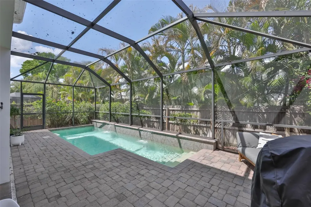 3609 W San Luis Street Tampa FL 33629