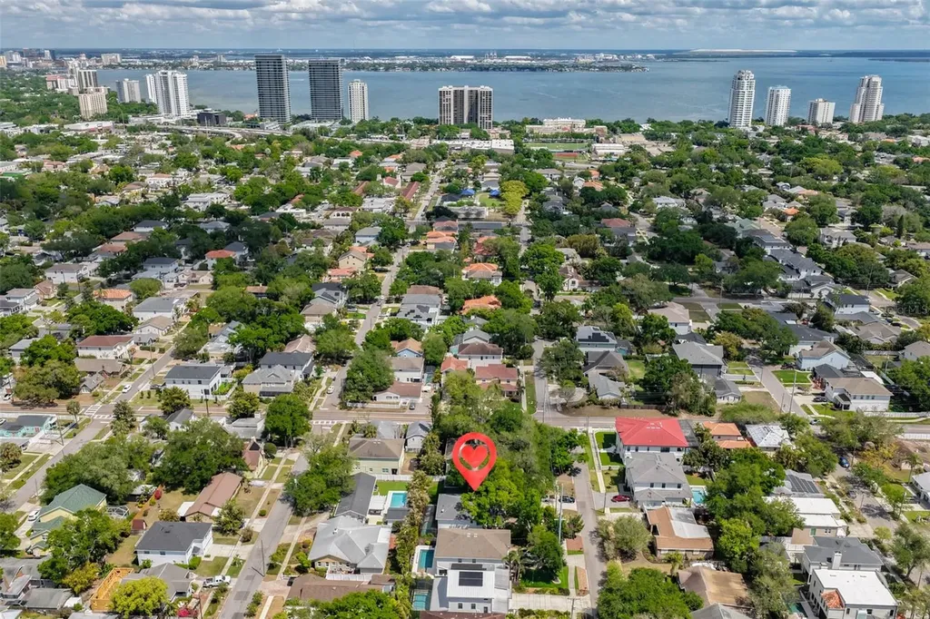 3609 W San Luis Street Tampa FL 33629