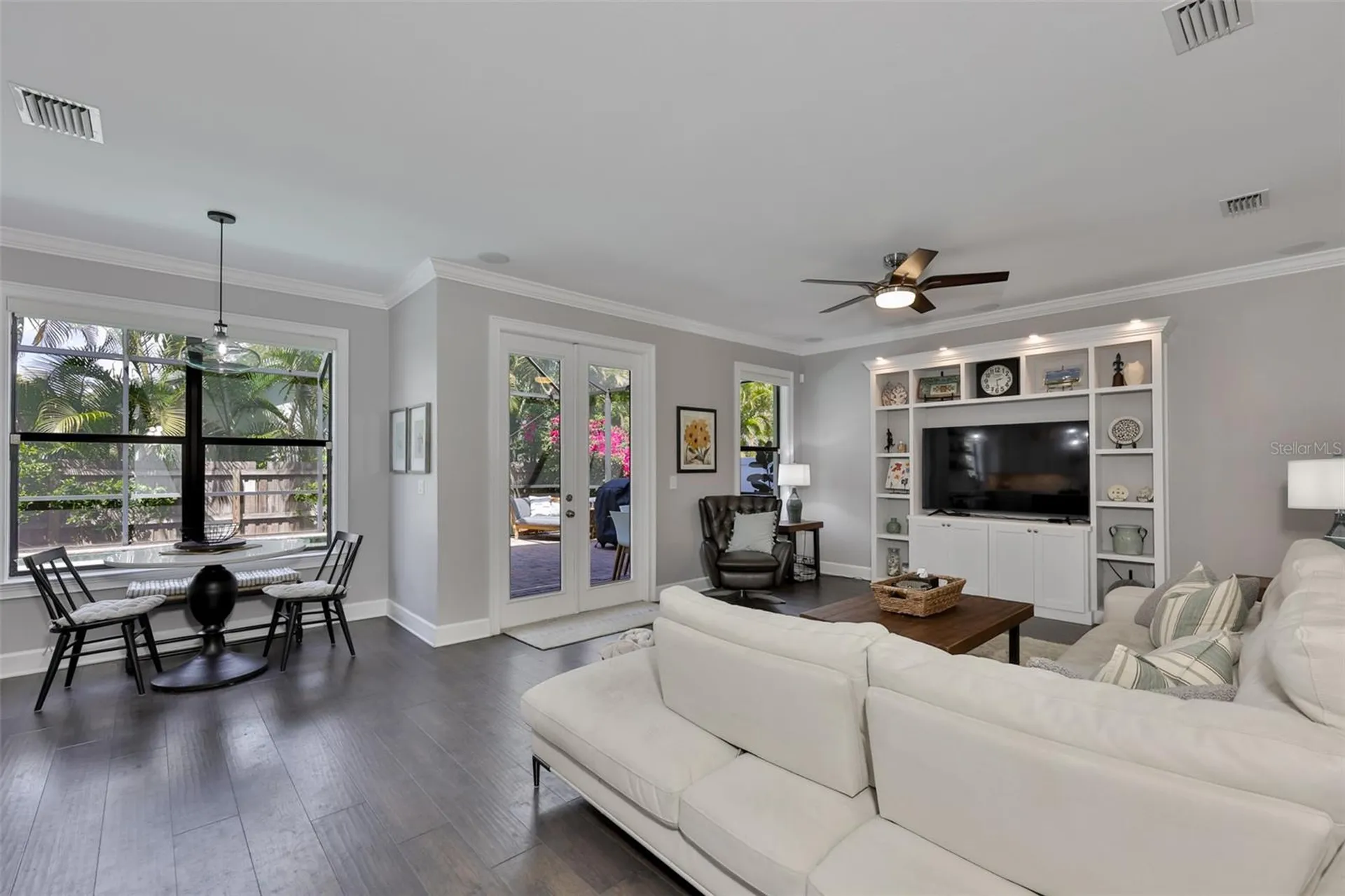 3609 W San Luis Street Tampa FL 33629