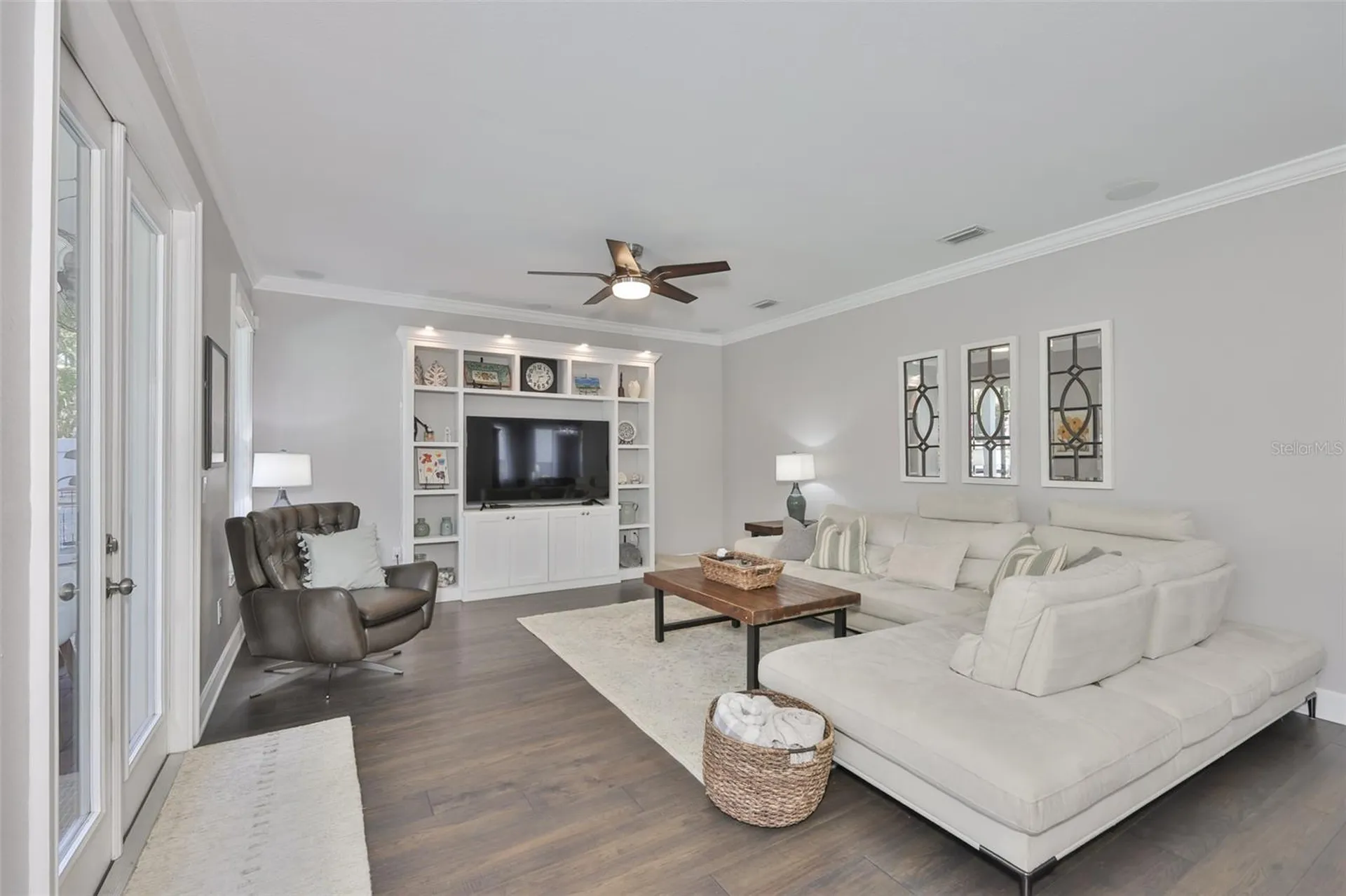 3609 W San Luis Street Tampa FL 33629