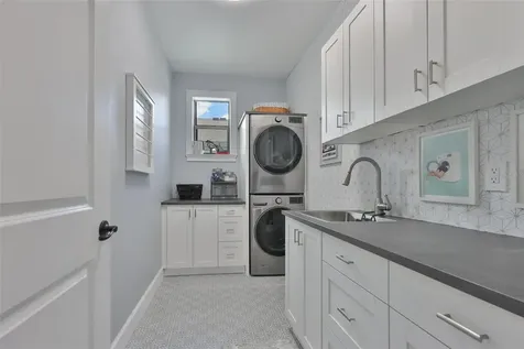 3609 W San Luis Street Tampa FL 33629