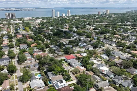 3609 W San Luis Street Tampa FL 33629