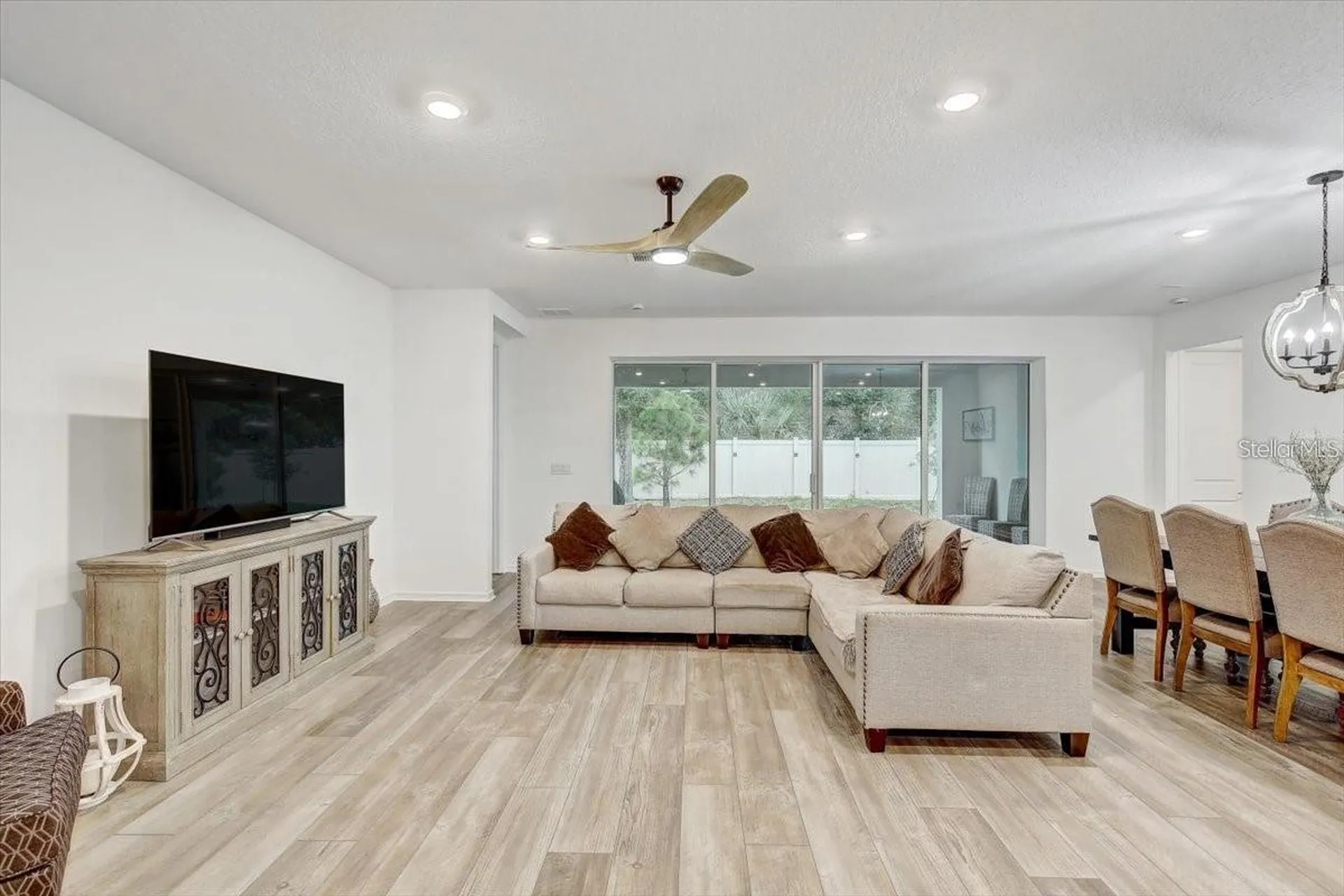 2824 Quail Crest Court Valrico FL 33594