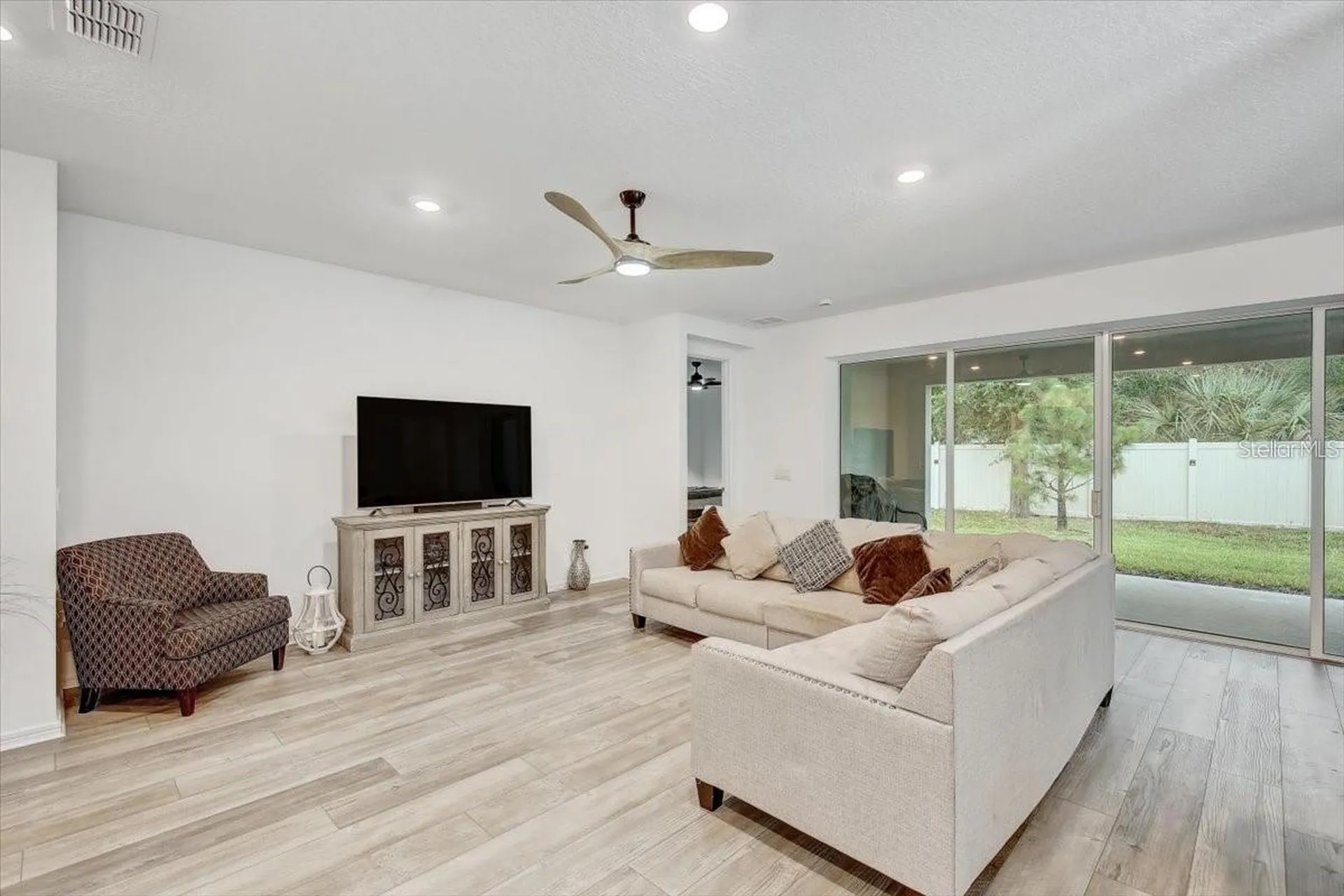 2824 Quail Crest Court Valrico FL 33594