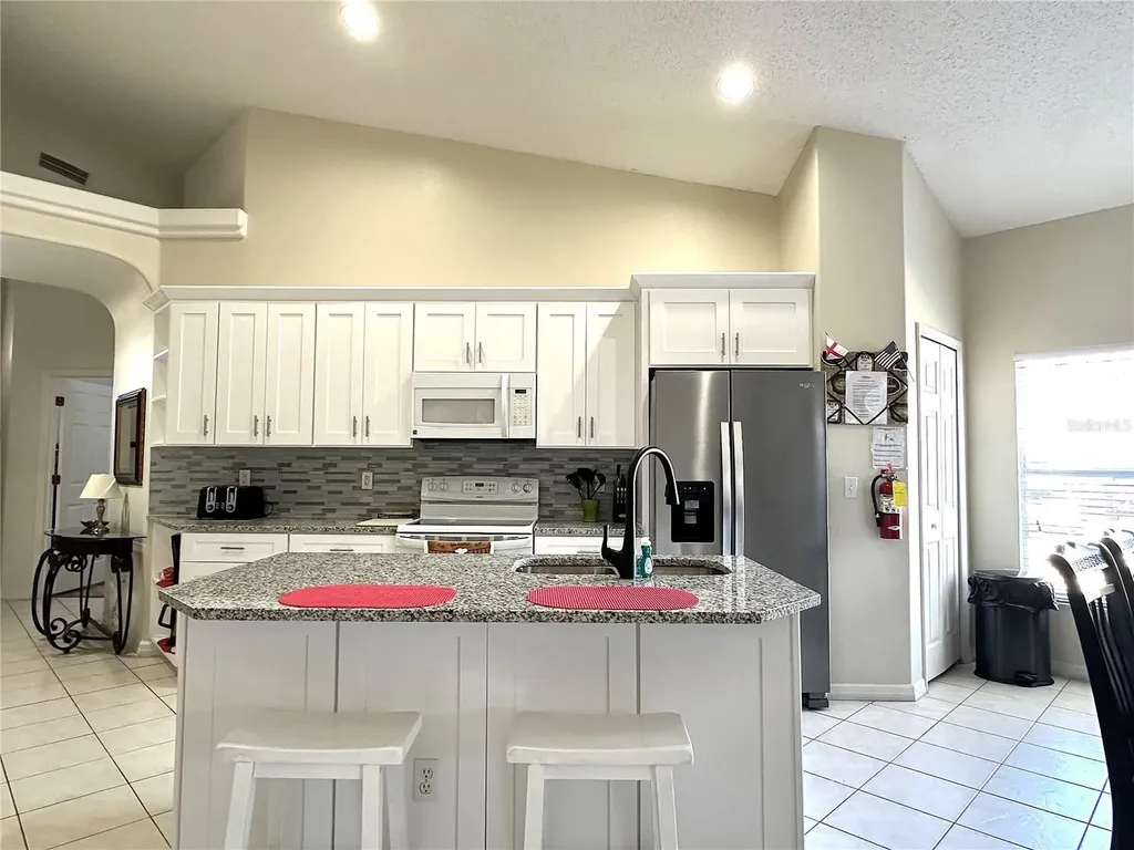 16724 Rolling Green Drive Clermont FL 34714