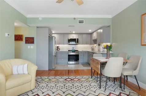 219 4th Avenue N St Petersburg FL 33701