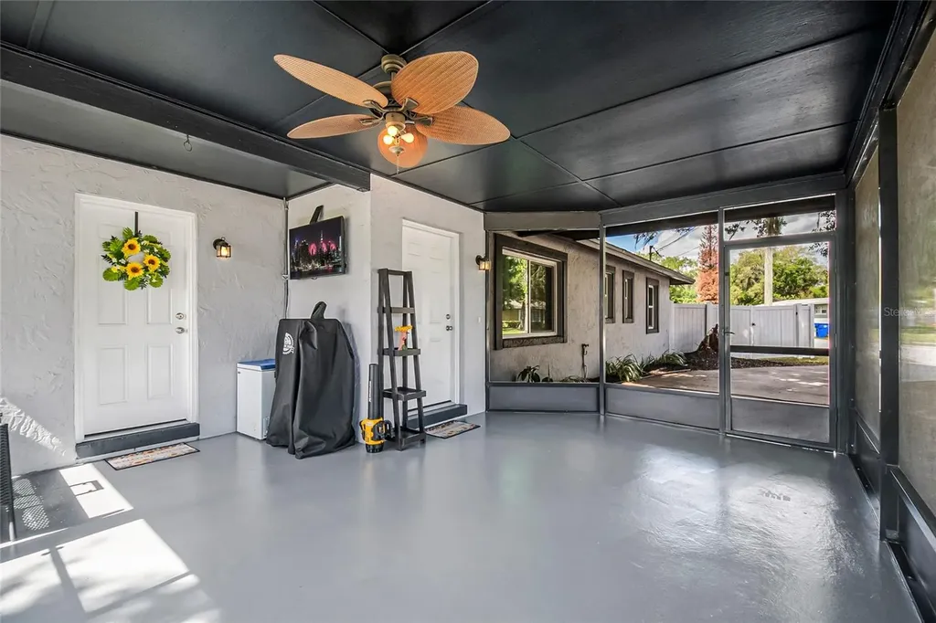2 S Lavon Avenue Kissimmee FL 34741
