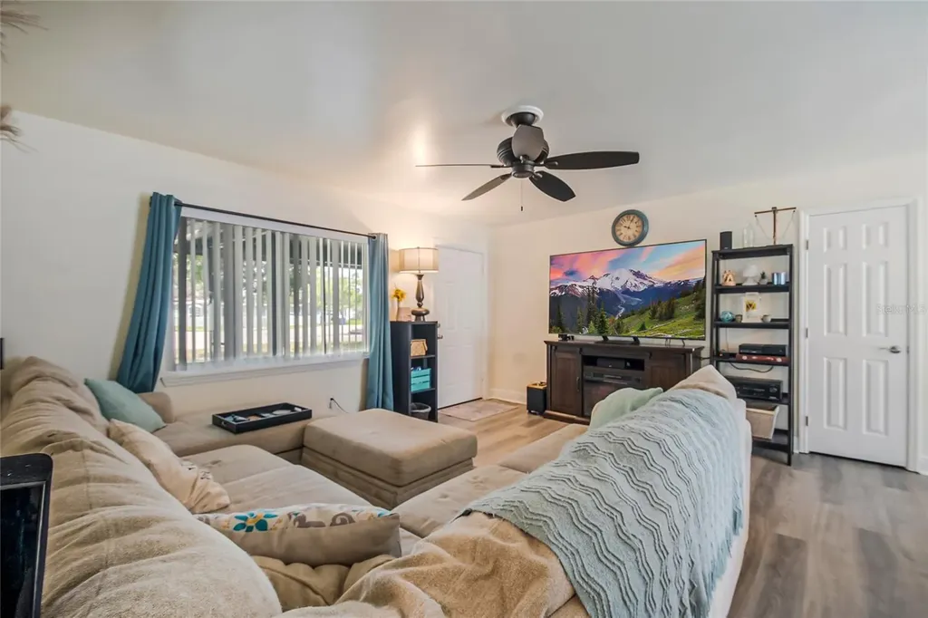 2 S Lavon Avenue Kissimmee FL 34741