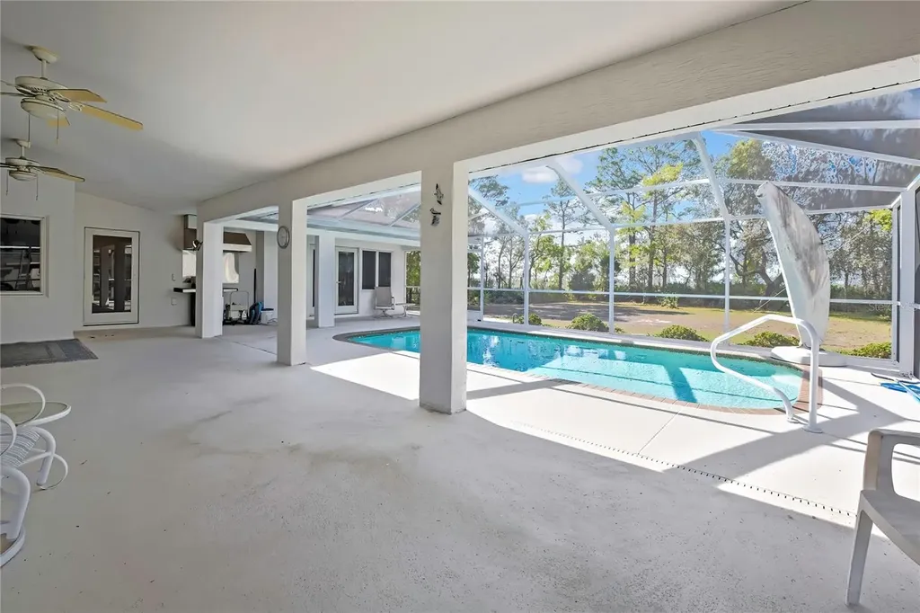 7250 Madrid Road Weeki Wachee FL 34613