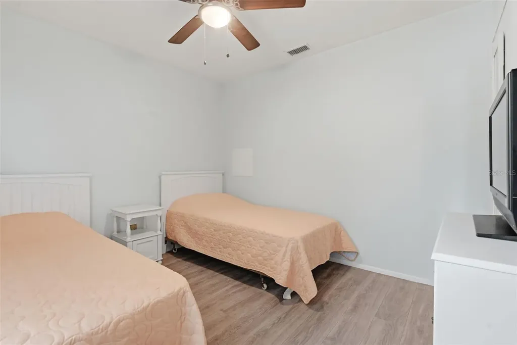 61 Floridana Road Debary FL 32713