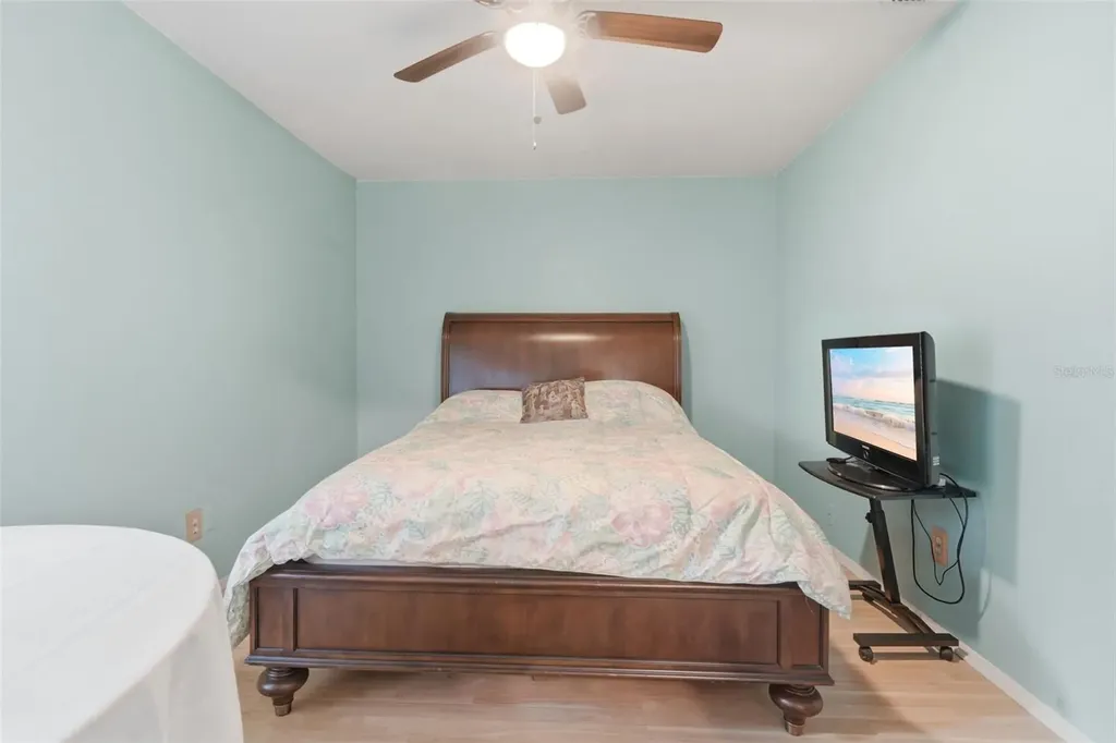 61 Floridana Road Debary FL 32713