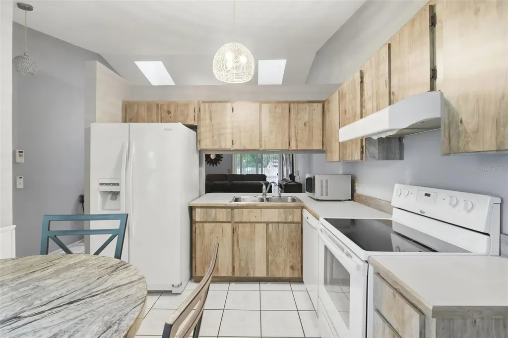 61 Floridana Road Debary FL 32713