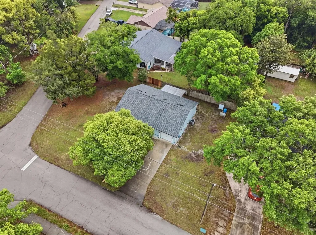 61 Floridana Road Debary FL 32713