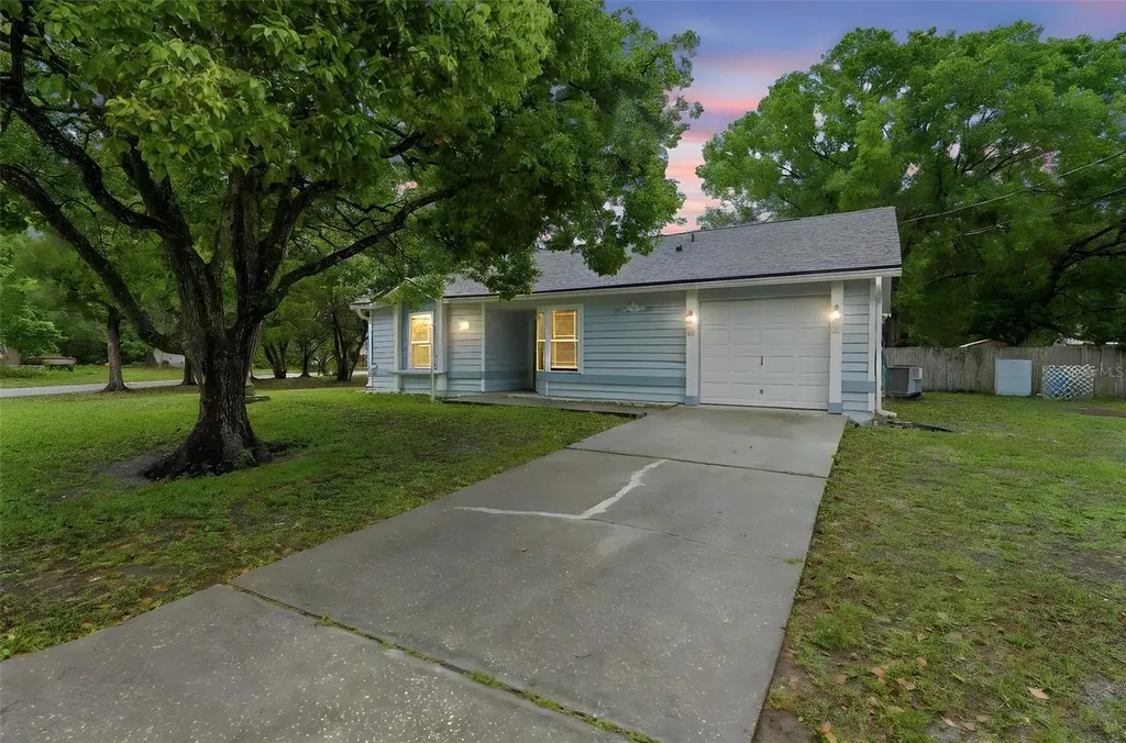 61 Floridana Road Debary FL 32713