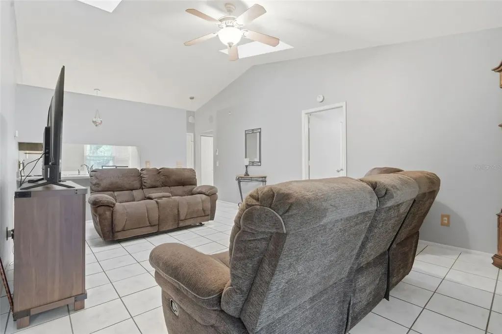 61 Floridana Road Debary FL 32713