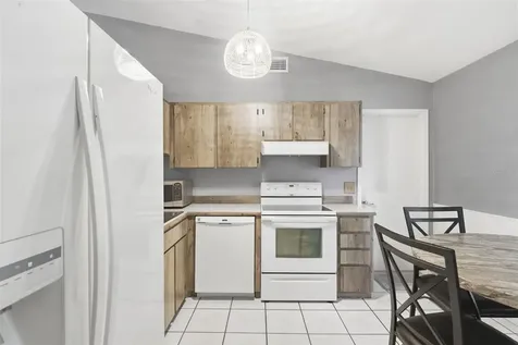 61 Floridana Road Debary FL 32713