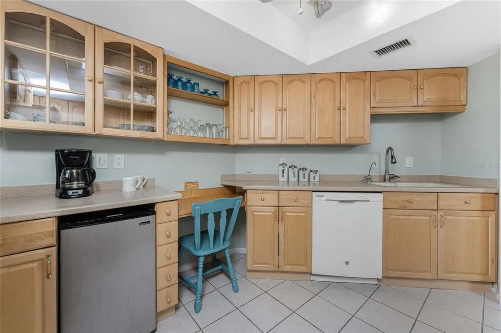2955 N Beach Road Englewood FL 34223