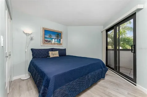 2955 N Beach Road Englewood FL 34223