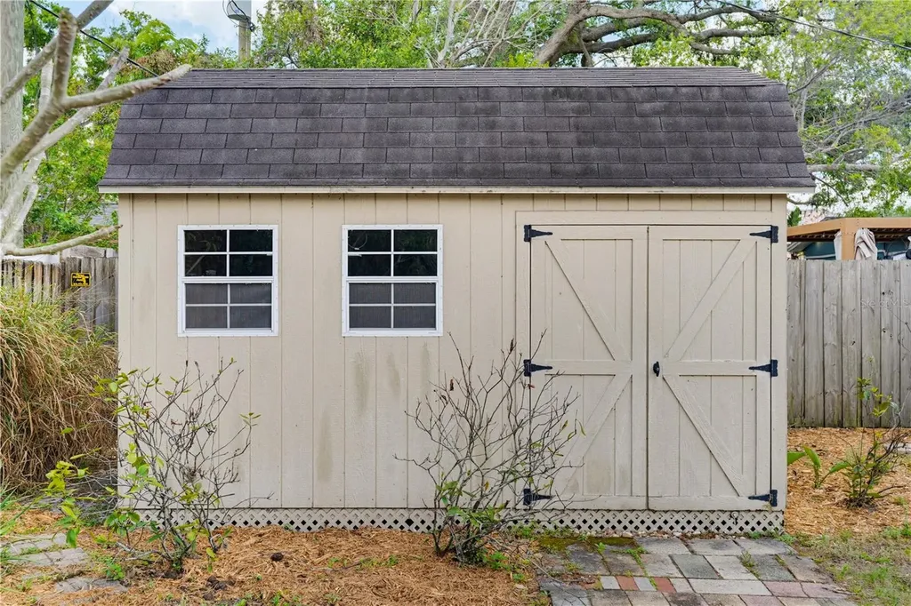 112 S Himes Avenue Tampa FL 33609