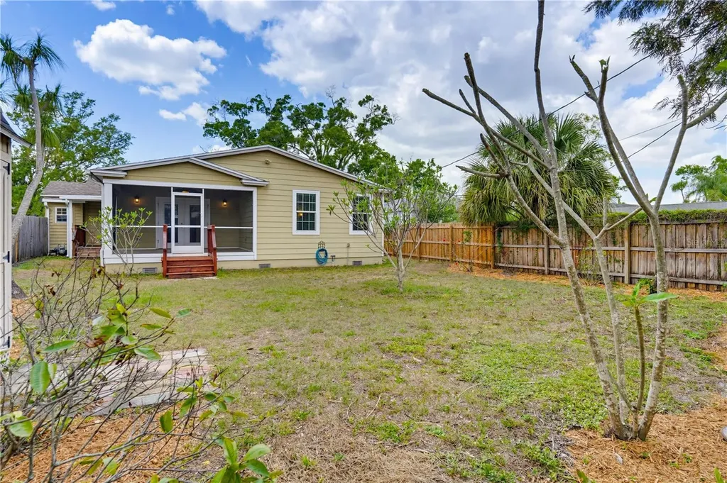 112 S Himes Avenue Tampa FL 33609