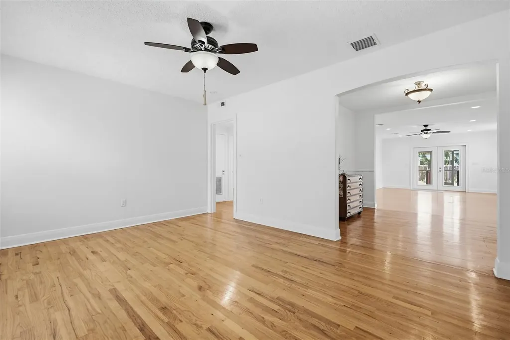 112 S Himes Avenue Tampa FL 33609
