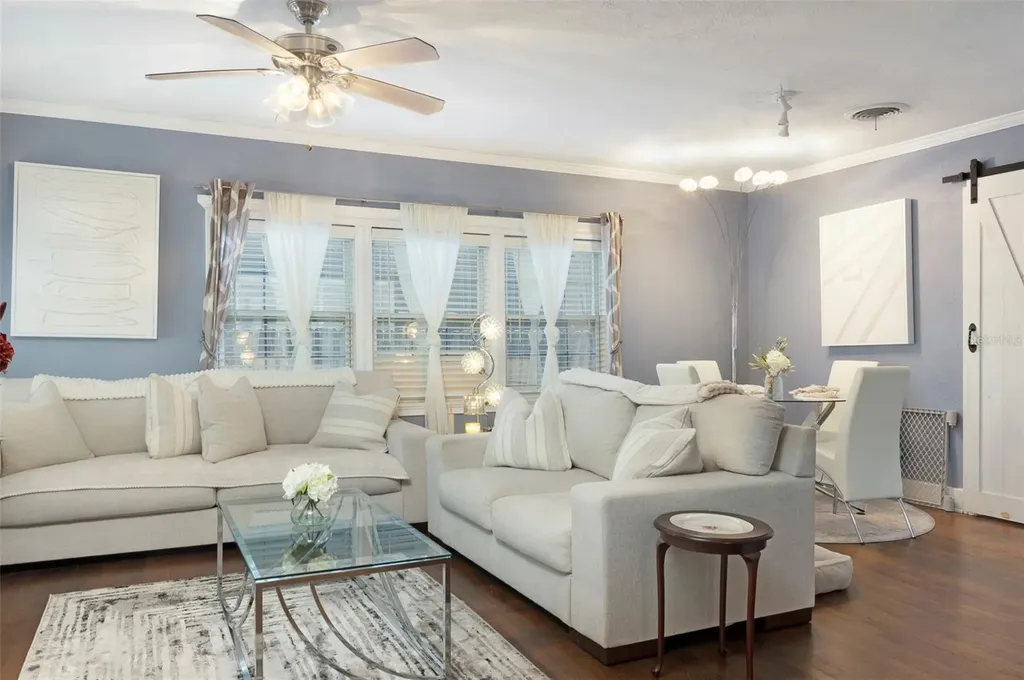 4526 1st Avenue N St Petersburg FL 33713