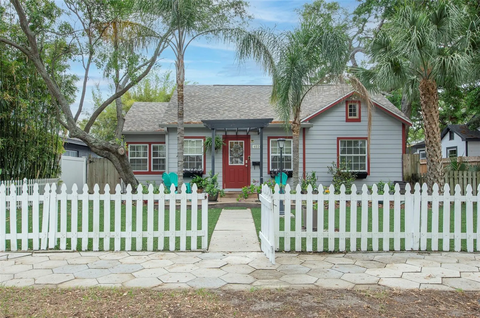 4526 1st Avenue N St Petersburg FL 33713