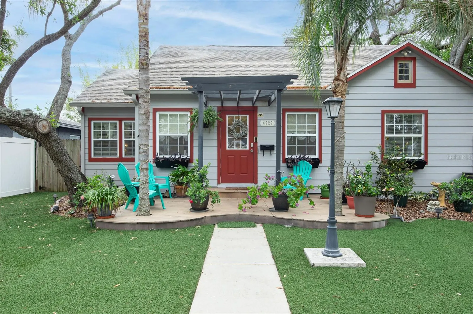 4526 1st Avenue N St Petersburg FL 33713