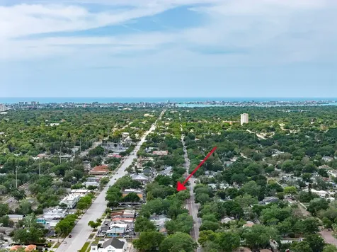 4526 1st Avenue N St Petersburg FL 33713