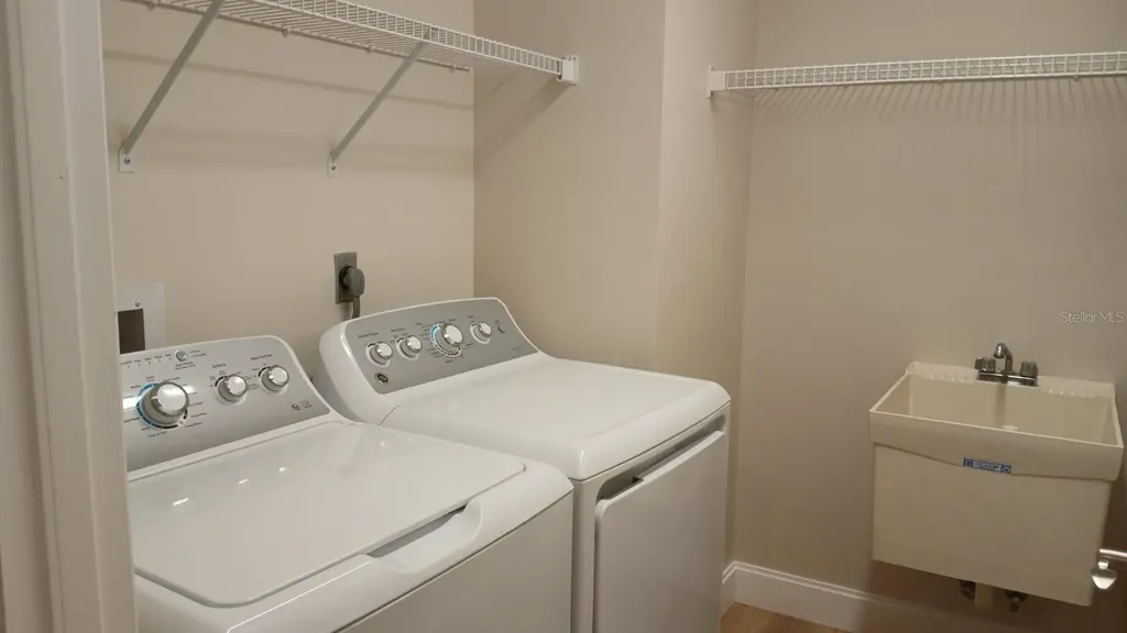 5525 Hampstead Heath Sarasota FL 34235