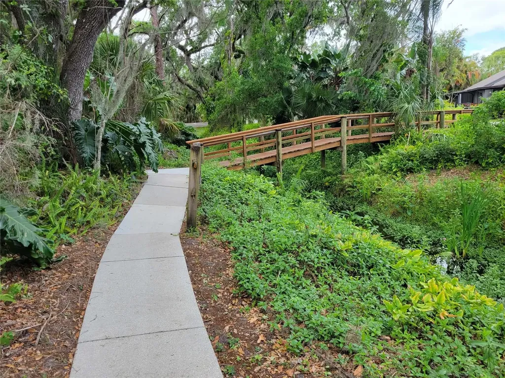 5525 Hampstead Heath Sarasota FL 34235