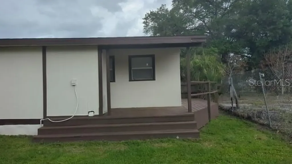 4816 Edgemoor Avenue Orlando FL 32811
