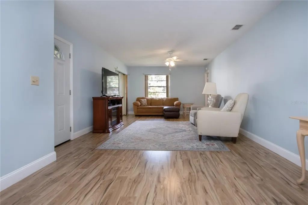 2017 Hullhouse Drive Sun City Center FL 33573